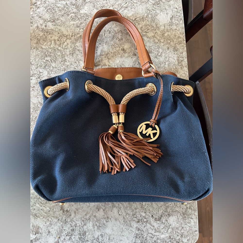 Michael Kors purse. Navy and in good condition!